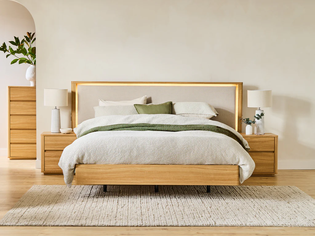 Balmain Extended Bed Frame with Floating Base & Tech Pack - Queen / Natural