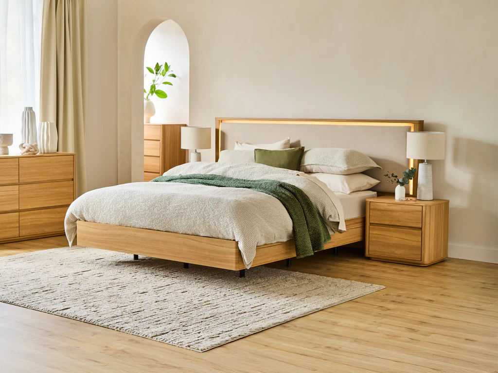 Balmain Extended Bed Frame with Floating Base & Tech Pack - Queen / Natural