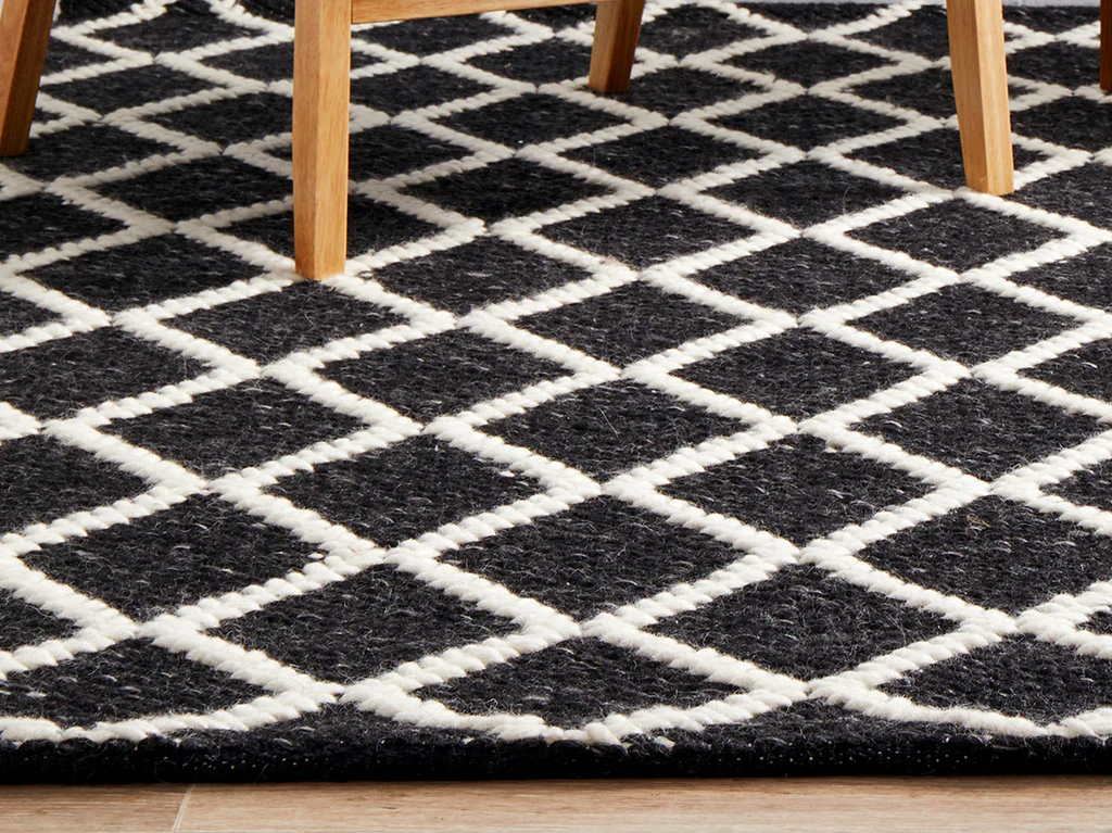 Hush Floor Rug - 225 X 155cm / Black