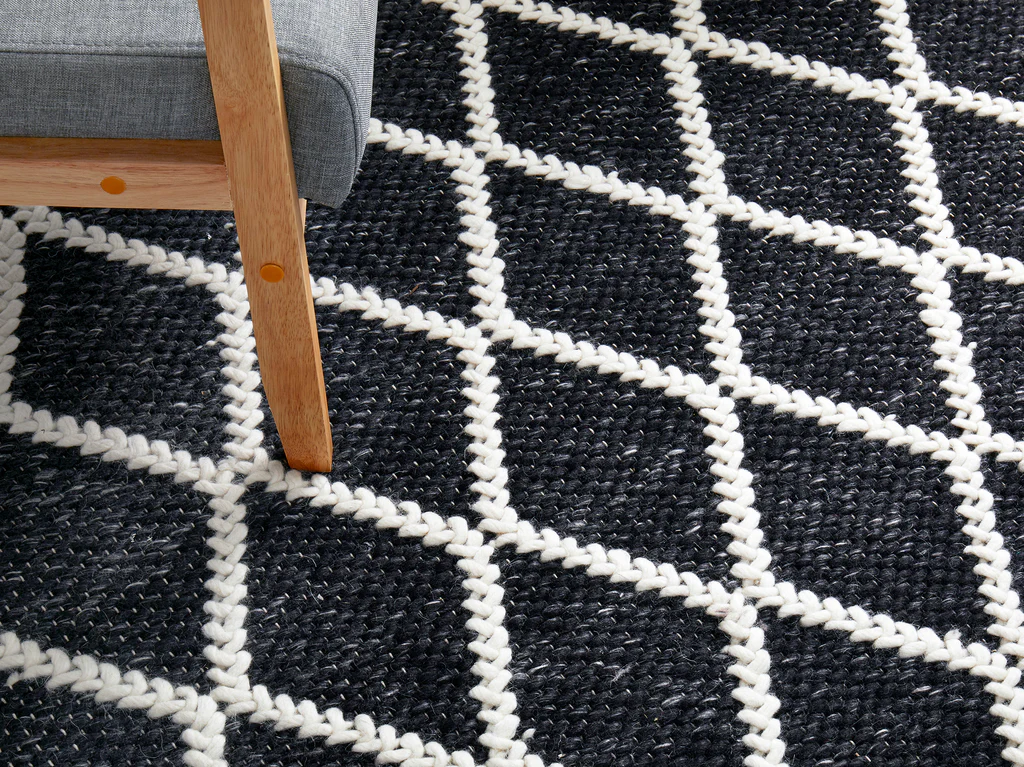 Hush Floor Rug - 225 X 155cm / Black