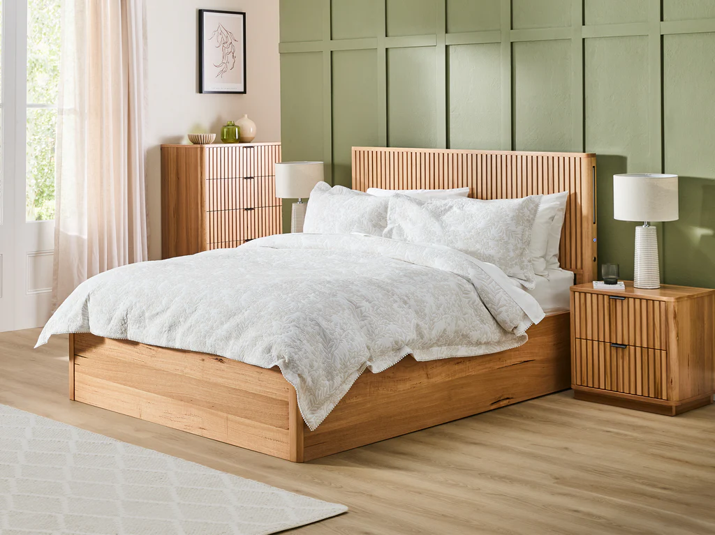 Kallista 4 Piece Bedroom Suite - Queen / Natural