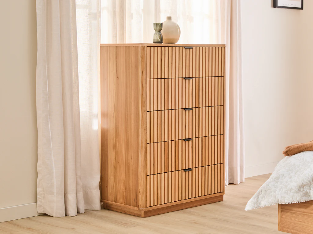 Kallista 4 Piece Bedroom Suite - Queen / Natural 3 Kallista 4 Piece Bedroom Suite - Queen / Natural