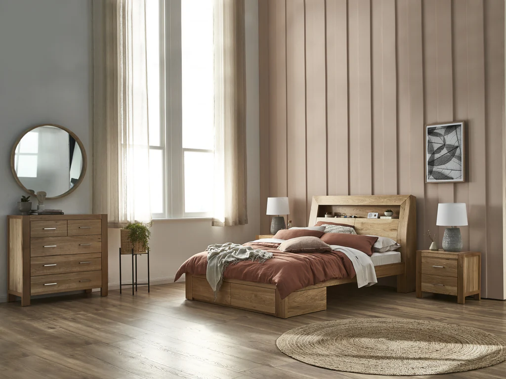 Clovelly Feature 4 Piece Bedroom Suite - Queen / Light Oak