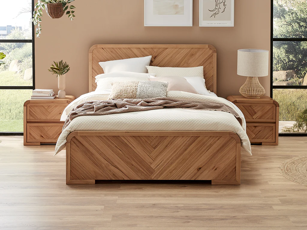 Eva Timber 4 Piece Bedroom Suite - Queen / Natural