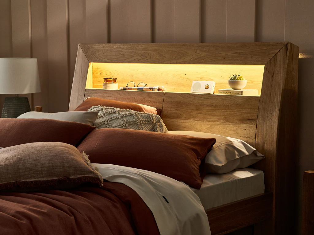 Clovelly Feature Bed Frame - Queen / Light Oak 3 Clovelly Feature Bed Frame - Queen / Light Oak