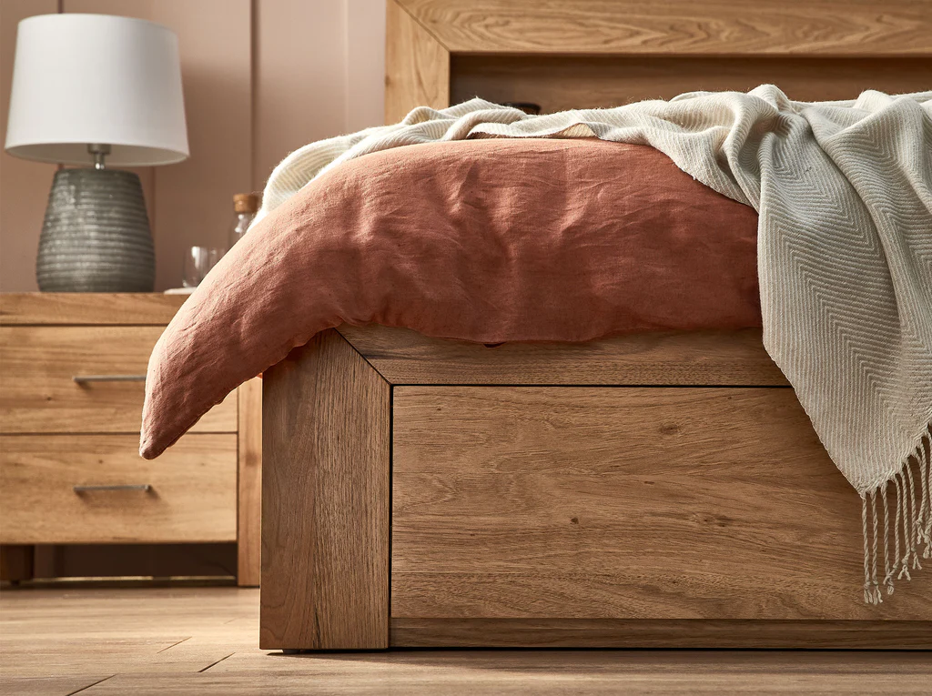 Clovelly Feature Bed Frame - Queen / Light Oak 6 Clovelly Feature Bed Frame - Queen / Light Oak